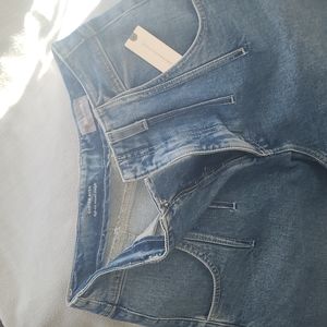 ANTHROPOLOGIE /AG/ CONTOUR 360/DARTED AVEN/HIGH RISE RELAXED STRAIGHT BLUE JEAN